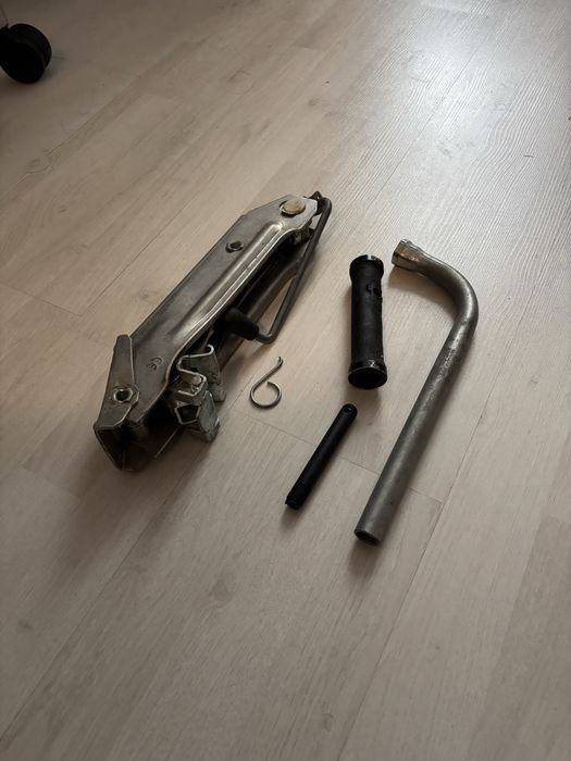 Vand cric de audi a3 8l 2001