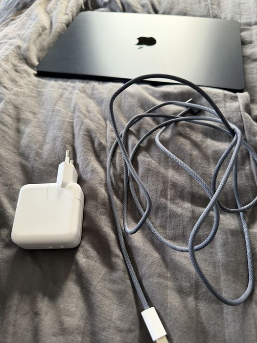 MacBook Air 13’ M3 2024