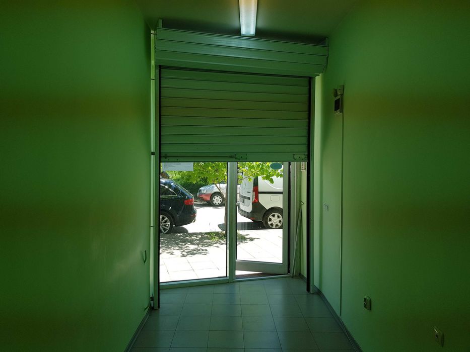 Дава се под наем Магазин в София, Кремиковци - 22 кв.м за 204 € - Снимка #1