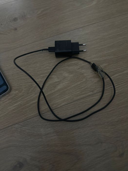 Samsung Galaxy S23 FE 
Телефон полностью р