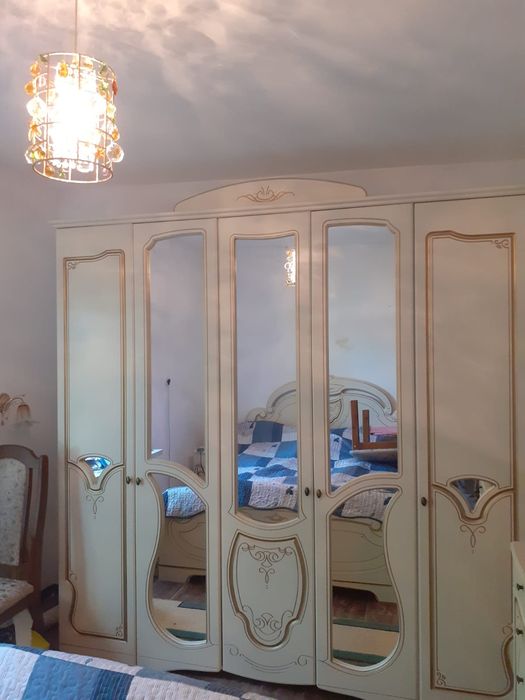 Спальный гарнитур