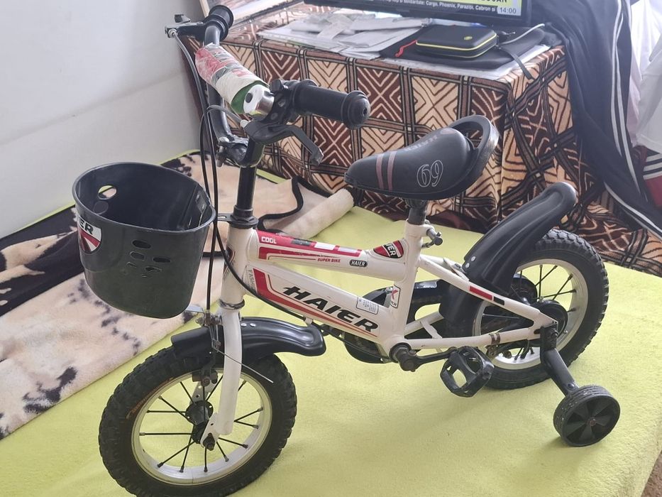 Vând bicicletă Haier