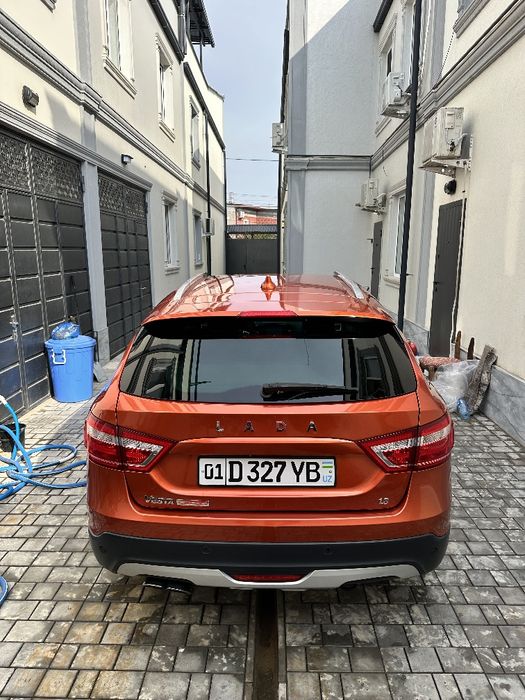 Lada Vesta SW Kross 1.8