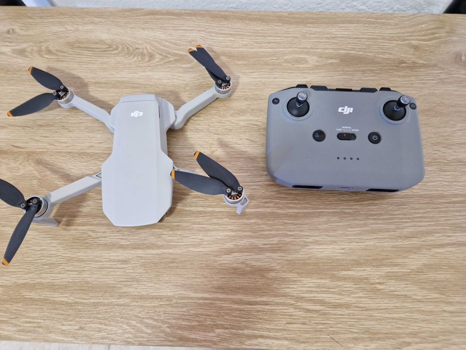 De vanzare drona DJI MINI 4K