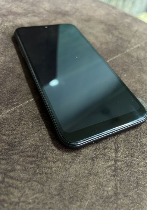 Samsung A01 Продам