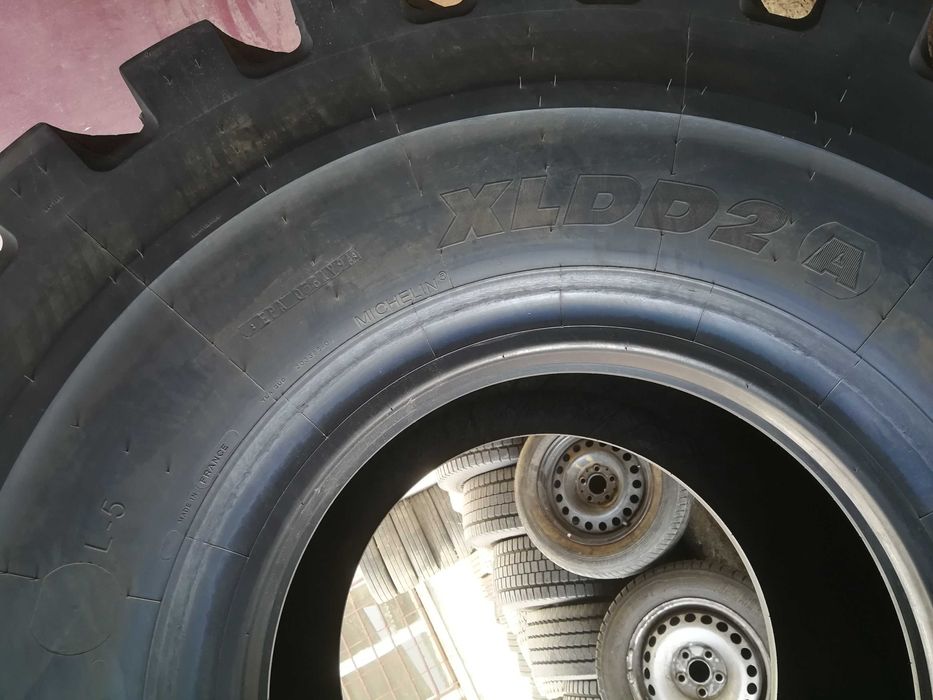 1 индустриална гума 23.5R25 L-5 Michelin XLDD2A като нова 2400лв С ДДС
