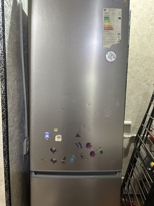 Холодильник Midea