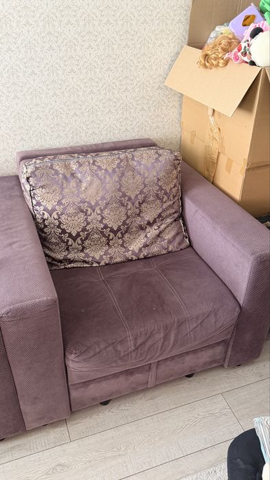 Продам диван и кресло