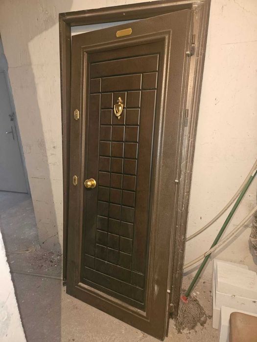 Врати Дървени интериорни