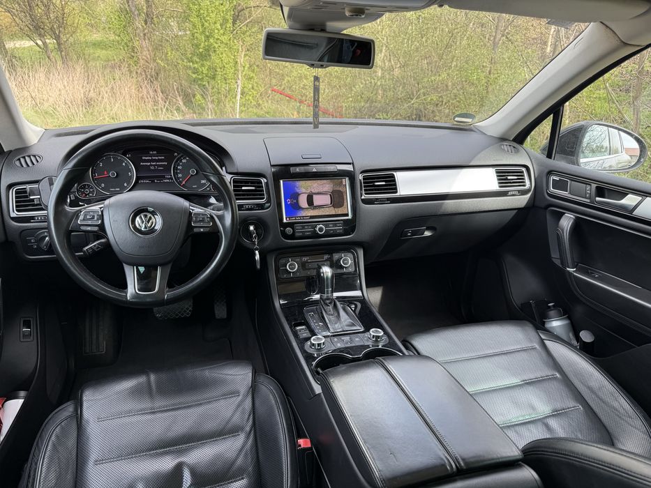 VW Touareg 3.0 TDI  245 CP ,an 2012