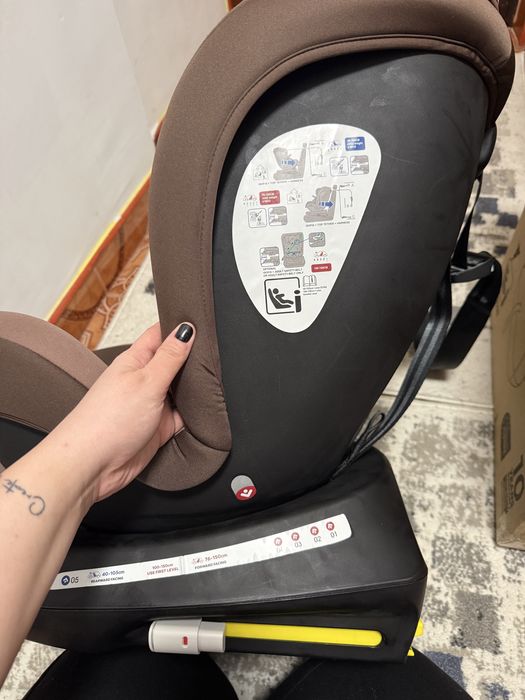 Scaun auto bebelusi maro