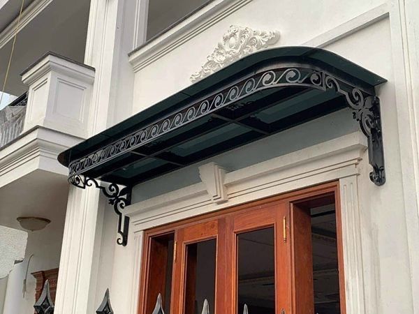 Стеклянные навесы и козерки