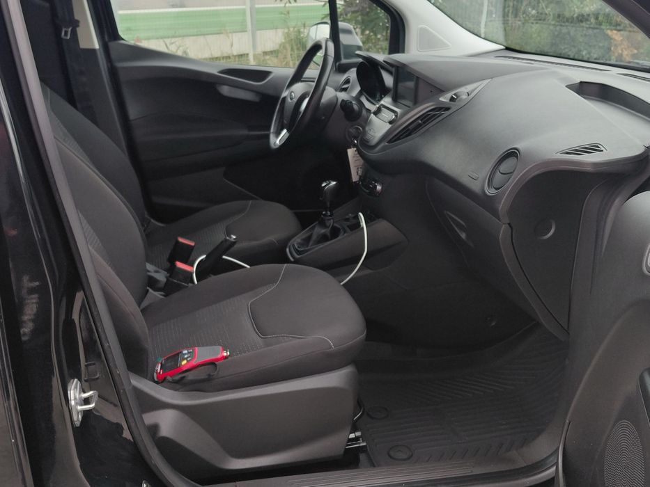 FORD Transit 2022 — imagine 10