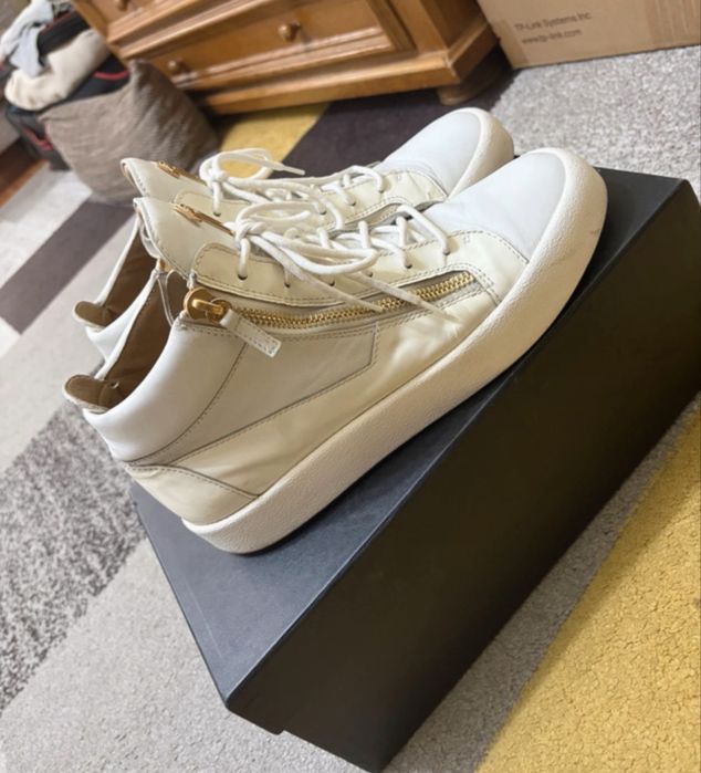 Giuseppe Zanotti 44