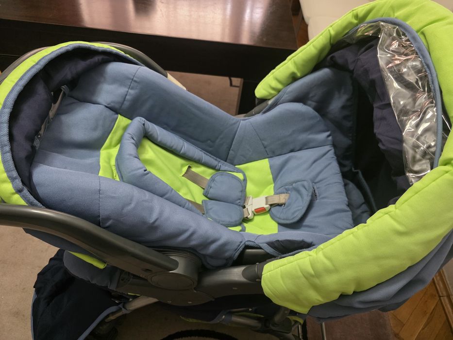 Комбинирана бебешка количка+ столче за кола