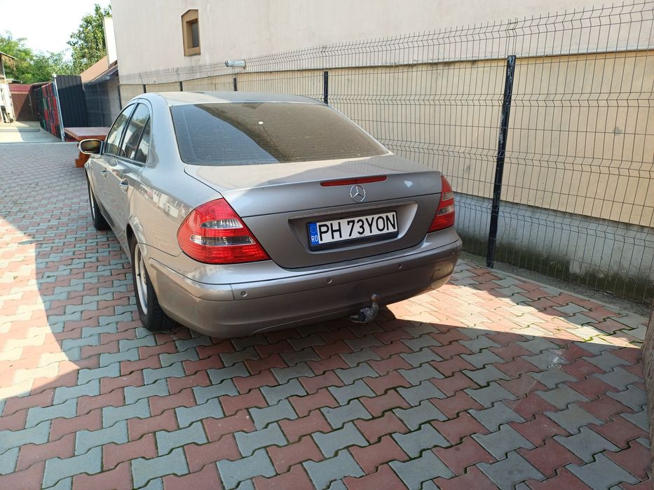 Vând Mercedes E Class Pret 4200 € negociabil