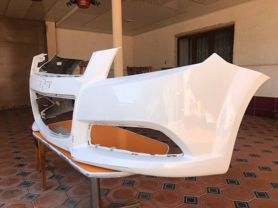 Бамфер сотилади нехиа 3