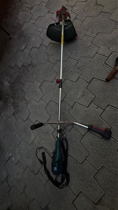 Продам электрический триммер Alteco