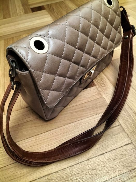 Poșetă din piele naturală