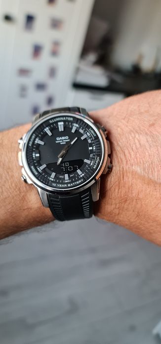 Vând ceas Casio AMW 880-1AVDF Illuminator
