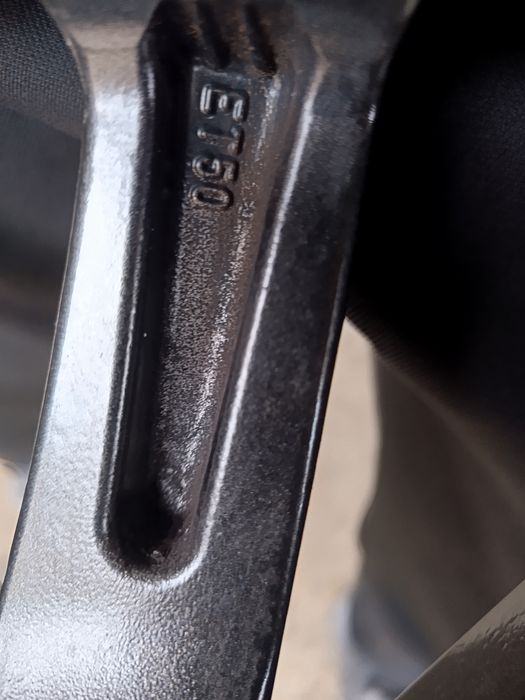 17ц.Оригинални джанти за Мазда 5х114.3