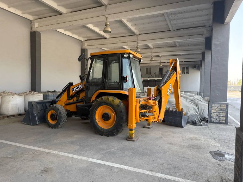 ekskavator pogruzchik JCB 3DX Plus toshkentda tayyor
