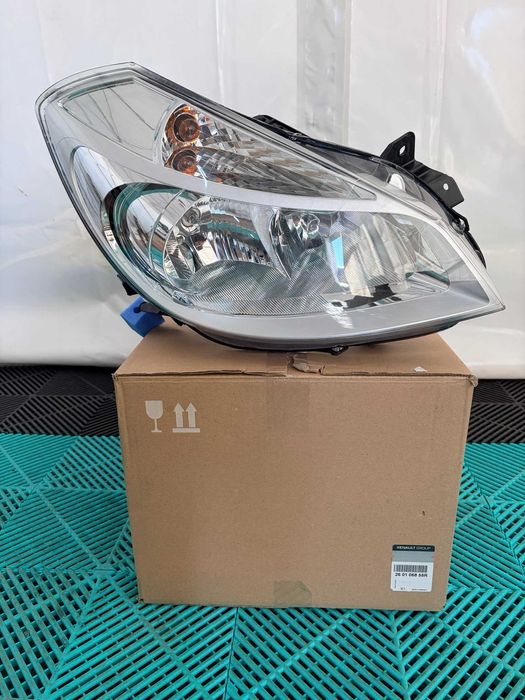 Far dreapta Renault Clio 2005-2009 nou original Renault