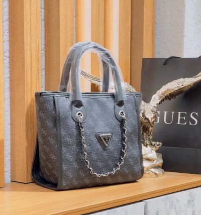 Дамски чанти нови модели