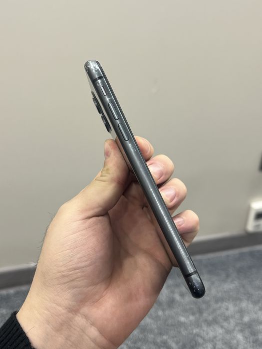 Iphone 11 64GB black karobka bor