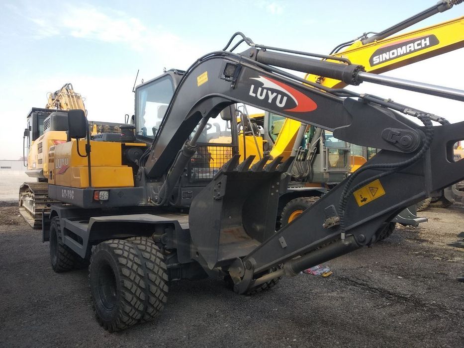 Экскаватор 0.3куб Автомат