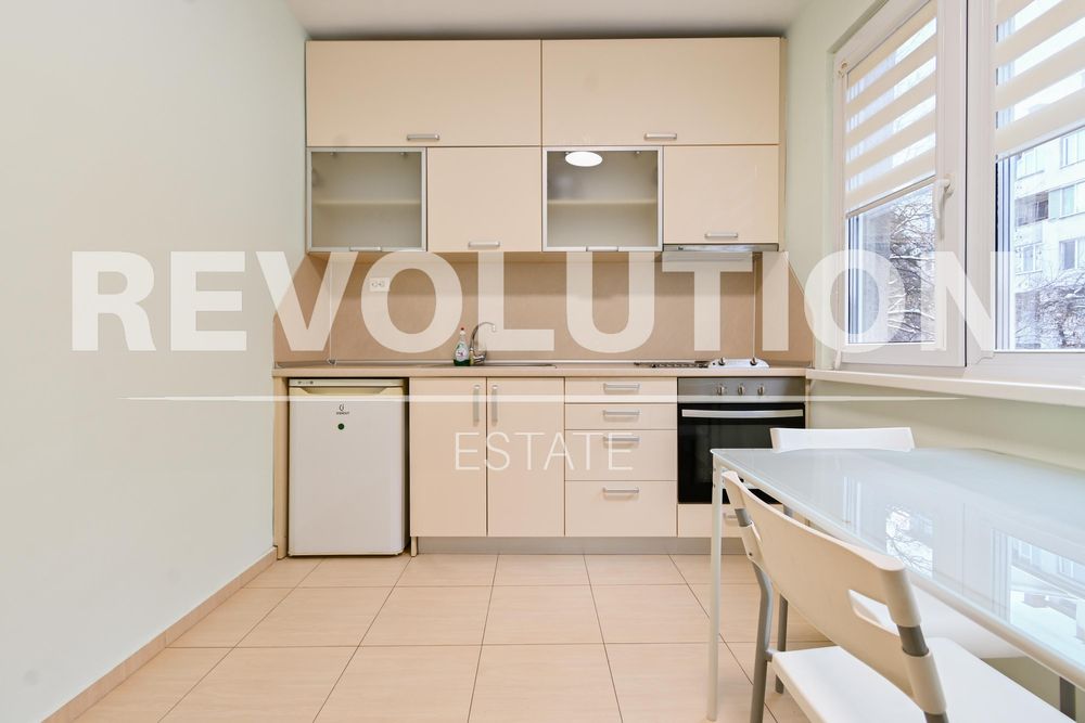 Дава се под наем Тристаен апартамент в София, Медицинска академия - 70 кв.м за 648.21 € - Снимка #4