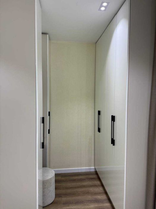 Продается Квартира на Ц-2 Аллея гоголя, 1в2/3/4, р-н М.Улугбек.