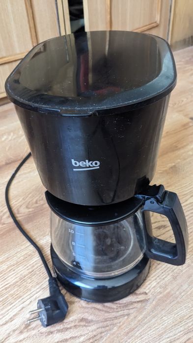 Cafetiera Beko funcționeaza cu cafea macinată