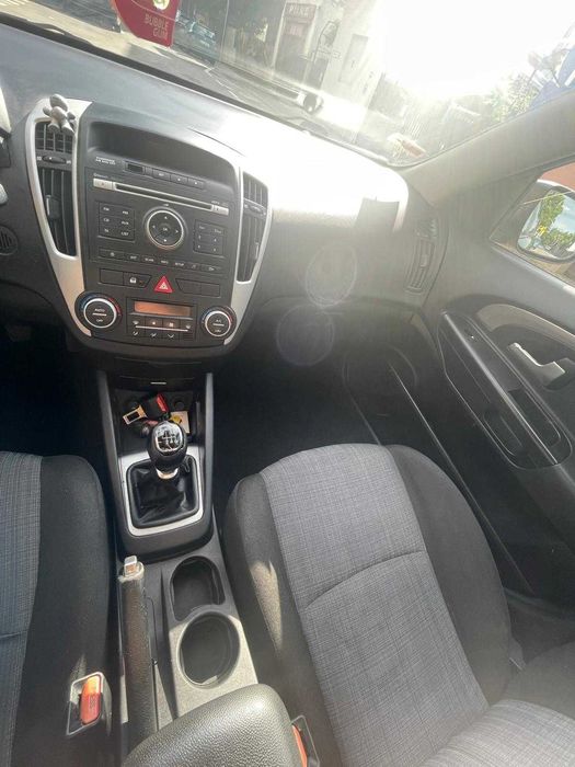 KIA Ceed 2010 — imagine 5