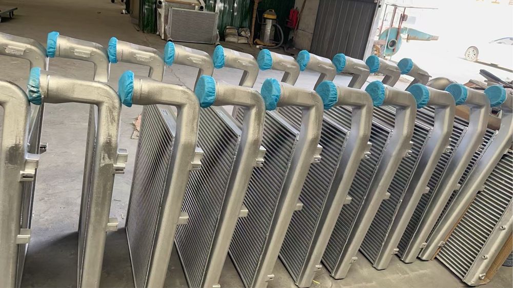 Радиатор интеркулера HOWO A7 тягач