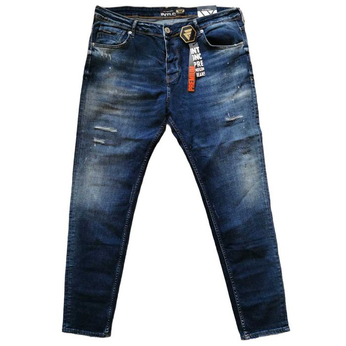 Тъмно сини дънки за НЕГО