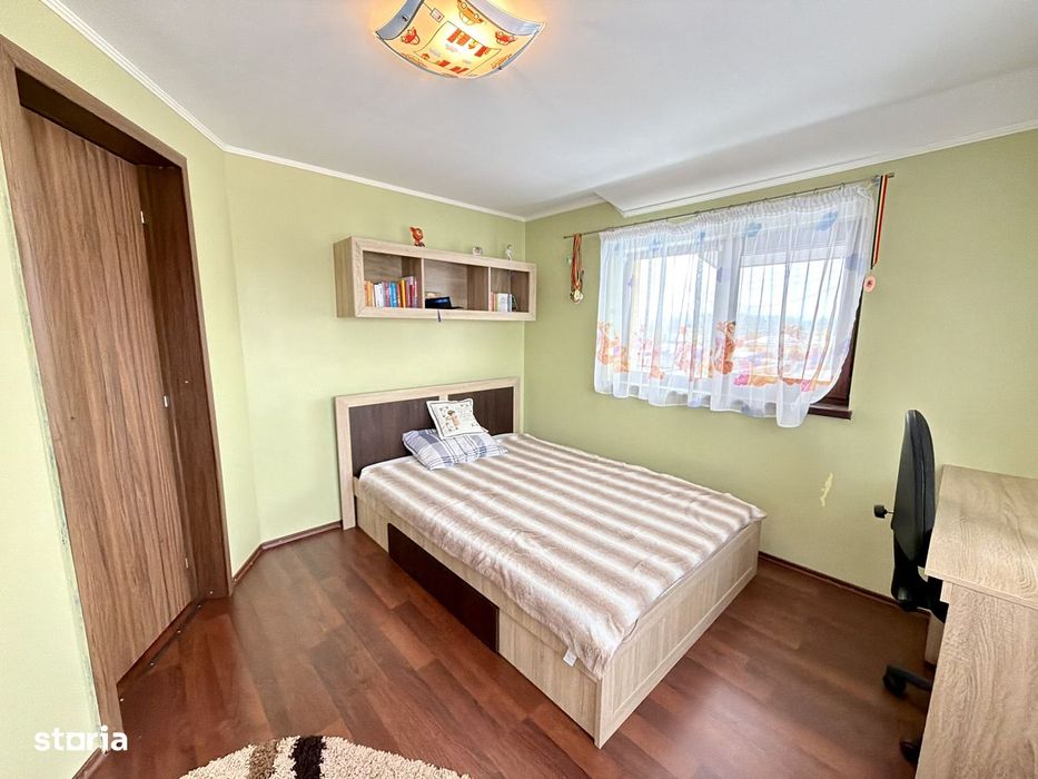 Vila P + M, 2009, teren 1000 mp, mobilată, Siretu - Saucesti