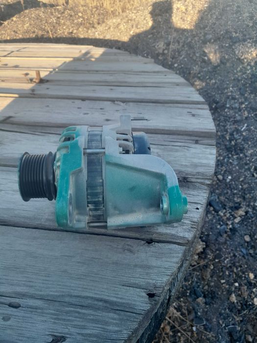 Продам генератор на Вольво-Volvo.