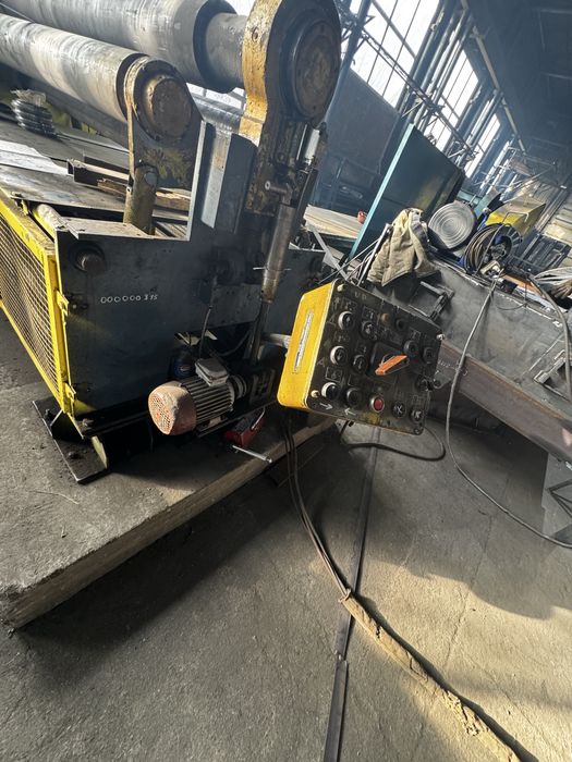 Вальцы 3-х валковые ИБ2220