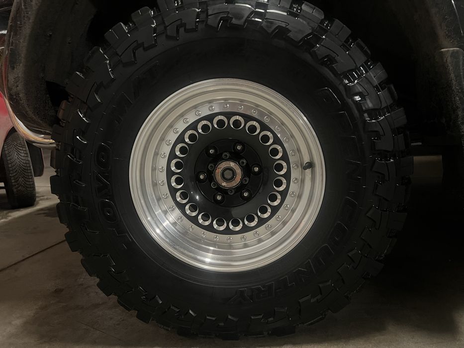 Гуми сджанти 16 цола Нисан, паджеро и др.