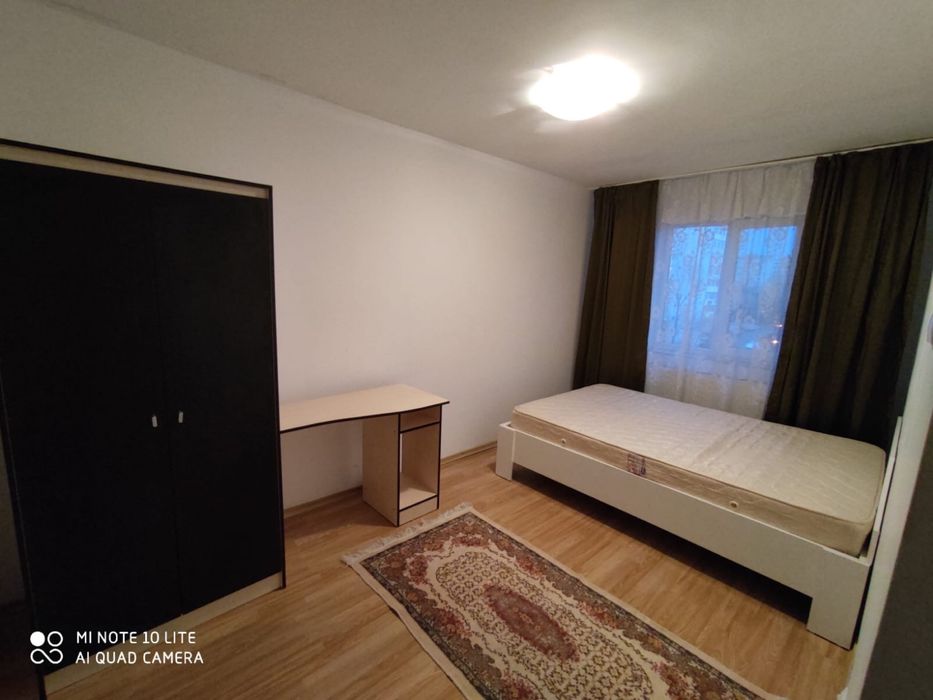 Inchiriez apartament cu 2 camere decomandat