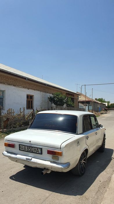 Juguli vaz 01 sotiladi