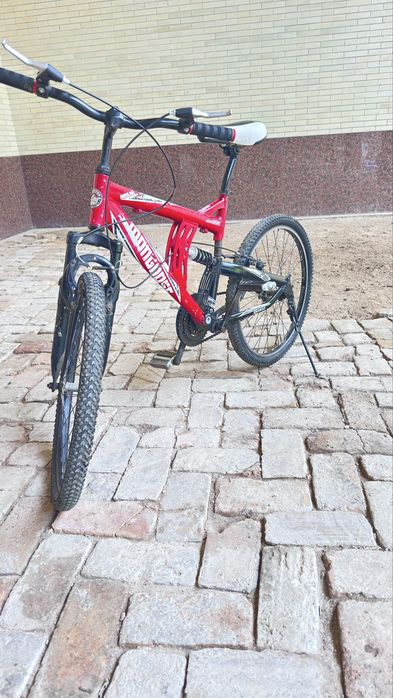 Velosiped sotiladi srochna kelishtirib beriladi