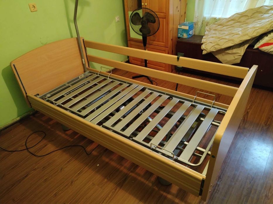 Медицинско електрическо легло със хидравлика