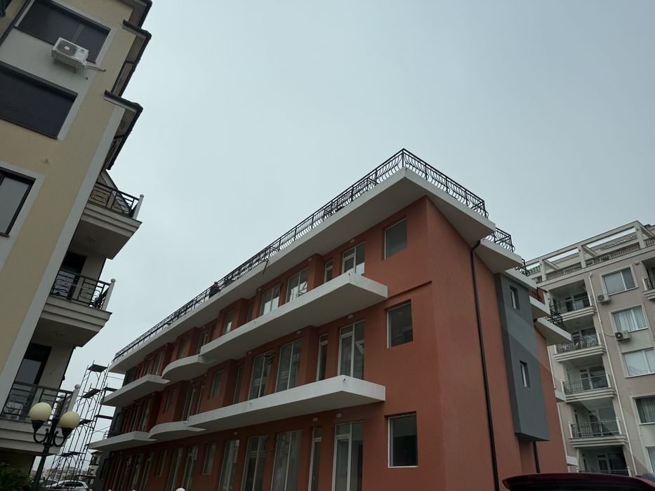 Продава се Двустаен апартамент в Свети Влас - 67 кв.м за 1250 €/кв.м - Снимка #1