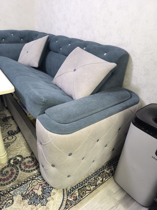 Mehmonxona ugalogi sotiladi. Katta oʻlchamda