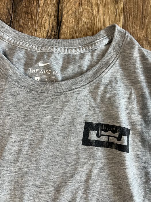 Nike Lebron T-Shirt size L