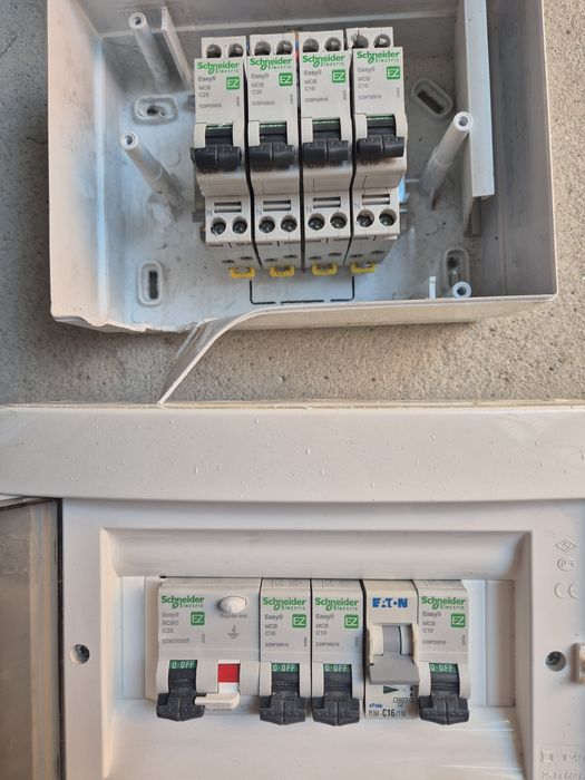 Sigurante electrice 10/16/25