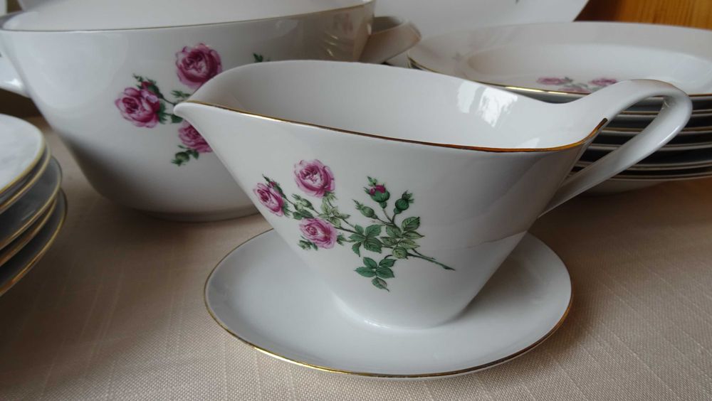 Сервиз за хранене, Kahla GDR 1968 - 1987 г порцелан от - 17части