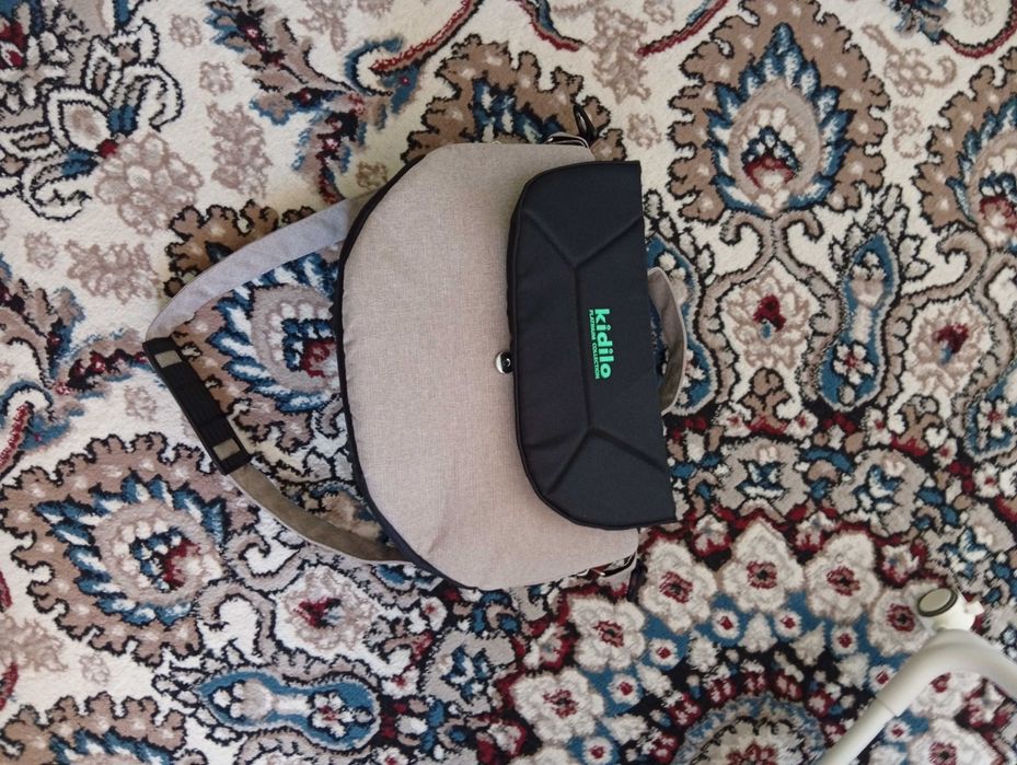 Продается абсолютно в отличном состоянии коляска комплект